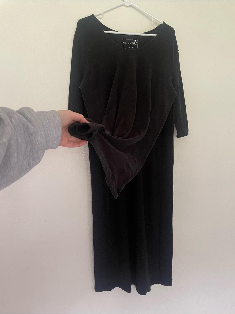 Asymmetrical tunic tee with open side slits